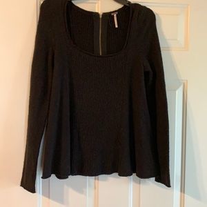 Free People (seems to run large) Small sweater